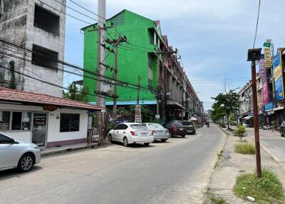 26 Sqm., 1 Bed, 1 Bath Condo listed for ฿ 130,000.