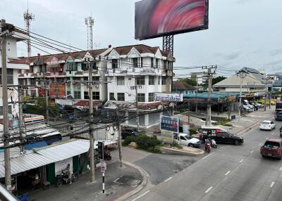 26 Sqm., 1 Bed, 1 Bath Condo listed for ฿ 129,000.