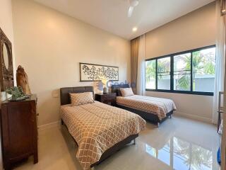 3 Bedrooms House in Parkside Pool Villas East Pattaya H011579