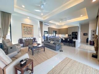 3 Bedrooms House in Parkside Pool Villas East Pattaya H011579