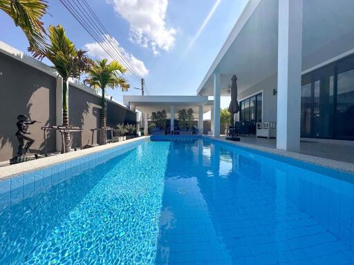 3 Bedrooms House in Parkside Pool Villas East Pattaya H011579