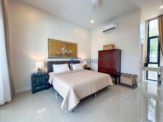 3 Bedrooms House in Parkside Pool Villas East Pattaya H011579