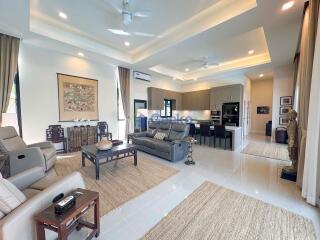 3 Bedrooms House in Parkside Pool Villas East Pattaya H011579