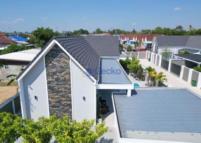 3 Bedrooms House in Parkside Pool Villas East Pattaya H011579