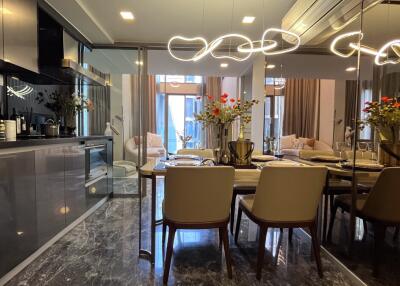 Luxury Pet-Friendly Duplex Phrom Phong