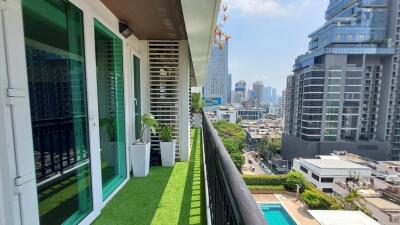 Large Luxury Condo Sukhumvit 11