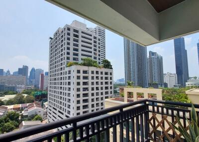 Large Luxury Condo Sukhumvit 11