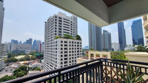 Large Luxury Condo Sukhumvit 11