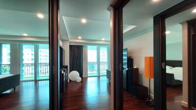 Large Luxury Condo Sukhumvit 11