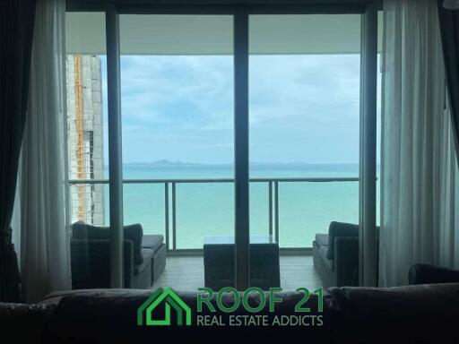 Sell with Lease ! The Riviera Wongamat Beach .Hight floor with the sea view 2 beds 2 baths 86 SQ.M.