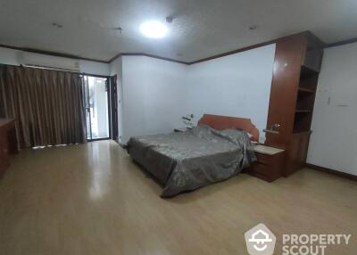 3-BR Condo at Fifty Fifth Tower Thonglor near BTS Thong Lor