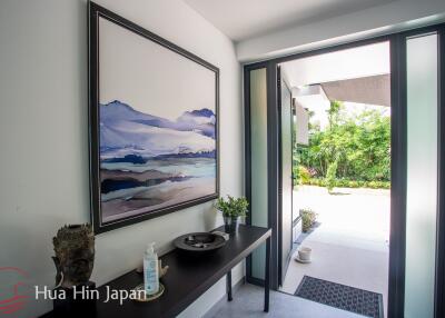 Contemporary Design 3 Bedroom Pool Villa on Large Plot inside Palm Hills Golf Course, near Hua Hin, for Sale