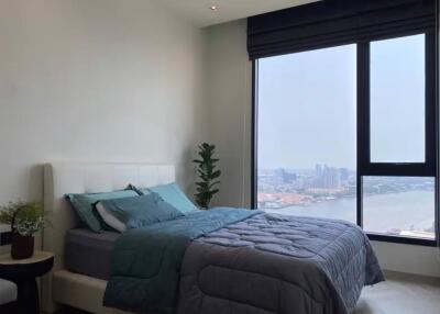 2 bed Condo in Chapter Charoennakhorn-Riverside Banglamphulang Sub District C020954