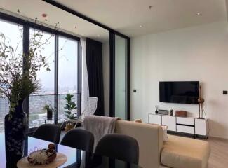 2 bed Condo in Chapter Charoennakhorn-Riverside Banglamphulang Sub District C020954