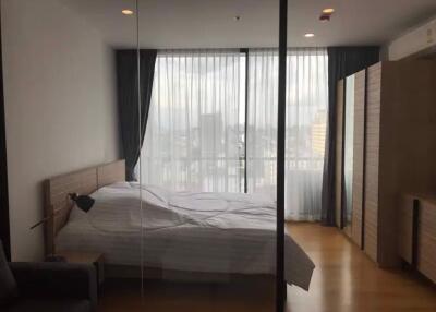 1 bed Condo in Noble Revo Silom Silom Sub District C020951