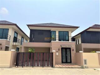 3 Bedrooms Villa / Single House in Villa Asiatic East Pattaya H010701