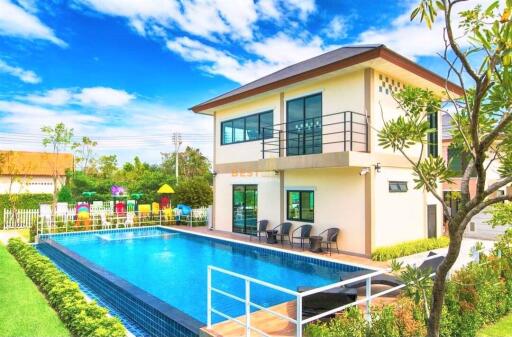 3 Bedrooms Villa / Single House in Villa Asiatic East Pattaya H010701