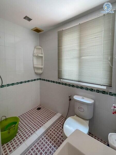 Modern small bathroom with minimalist design