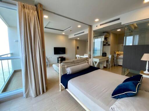 Spacious modern bedroom with sea view
