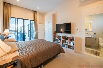 3 ห้องนอน บ้าน สำหรับขาย ใน พัทยาตะวันออก - Parkside Pool Villas