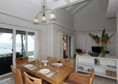 Absolute Beachfront 3 Bedroom Luxury Villa