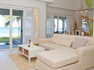 Absolute Beachfront 3 Bedroom Luxury Villa