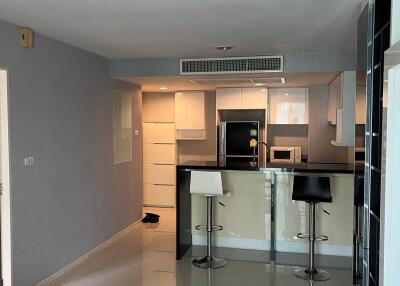 1-BR Condo at Pearl Residences near BTS Phrom Phong