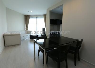 Condo at RHYTHM Sukhumvit 44/1 for rent