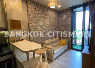 Condo at OKA HAUS Sukhumvit 36 for sale