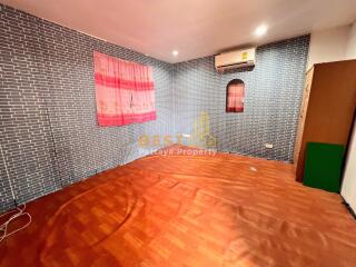 3 Bedrooms Villa / Single House in Chokchai Green Ville East Pattaya H011823