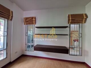 3 Bedrooms Villa / Single House in Chokchai Green Ville East Pattaya H011823