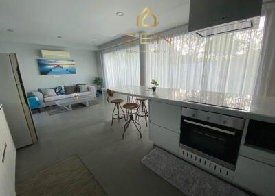 Modern Pool Villa: 3 Bedrooms in Bang Tao for Rent