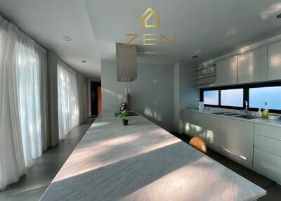 Modern Pool Villa: 3 Bedrooms in Bang Tao for Rent