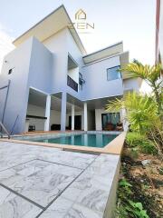 Private Pool Villa with 4 Bedrooms in Rawai for Rent