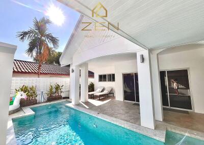Private Pool Villa with 4 Bedrooms in Rawai for Rent