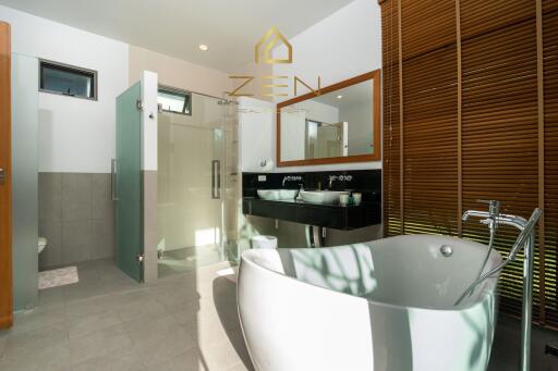 Exquisite Villa 4 bedrooms  in Layang for Rent