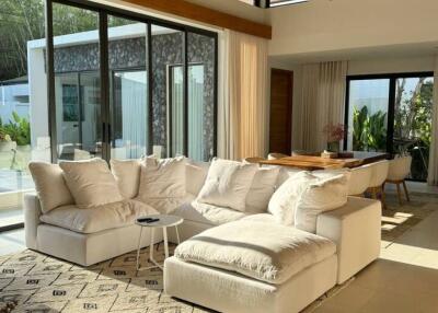 Large 4 bedroom Villa At Botanica Modern Loft  For Sale
