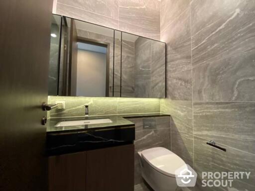 2-BR Condo at The Esse Sukhumvit 36 near BTS Thong Lor