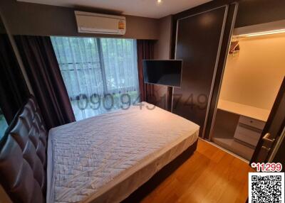 Spacious bedroom with modern amenities