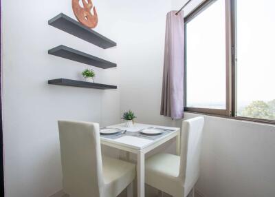 Excellent studio apartment : The Riverside Condo