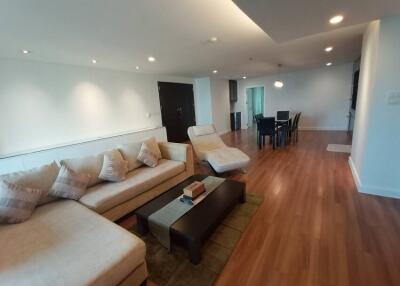 Urbana Langsuan | Charming 2 Bedroom For Rent in Chidlom