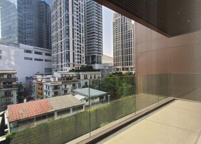 Vittorio  Luxurious 2 Bedroom Condo in Sukhumvit 39