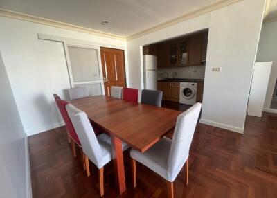 Supreme Ville  Comfortable 2 Bedroom Condo in Lumphini