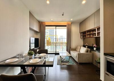 The XXXIX  Charming 1 Bedroom Luxury Condo in Phrom Phong