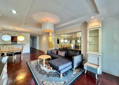NS Park  Superb 3 Bedroom Condo in Phrom Phong