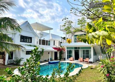 6 Bedroom Luxury Pool Villa In Huai Yai Pattaya For Rent