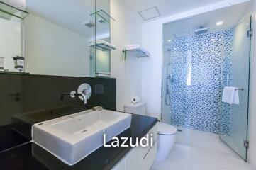 Studio Superior 29 SQ.M Oakwood Residence Sukhumvit 24