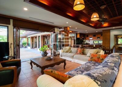 4+2 Bedrooms Modern Thai Style villa with Separate Summer House  in Nai Harn