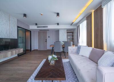 3 bed Duplex in The Unique Sukhumvit 62/1 Phrakhanong District D020960