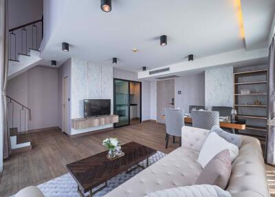 3 bed Duplex in The Unique Sukhumvit 62/1 Phrakhanong District D020960